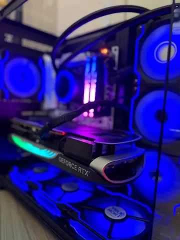 Ryzen 9 9950X RTX 4080 64GB DDR5 PC
