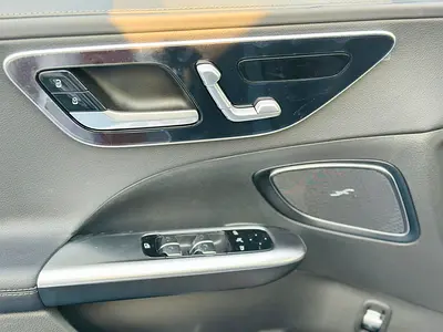 2025 Mercedes-BENZ C-CLASS — миниатюра 6