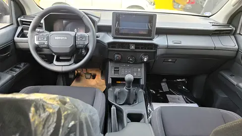 2026 Toyota HILUX 照片 20