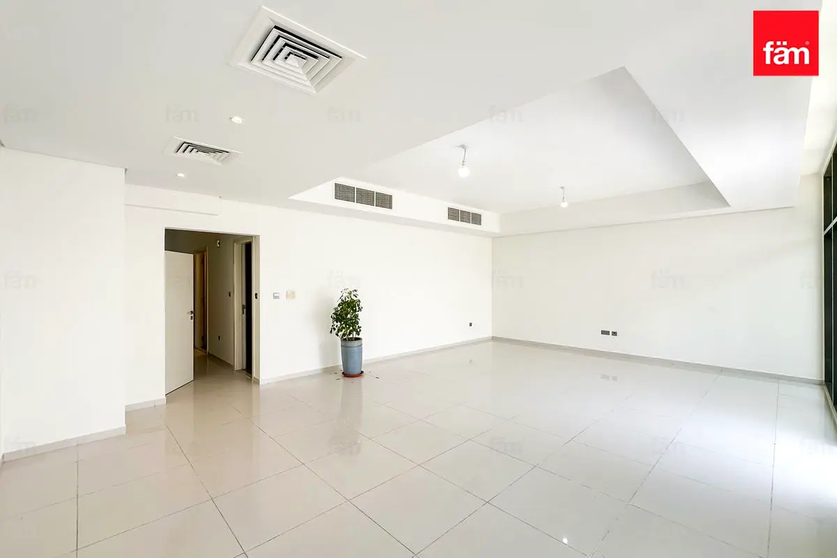 Vacant | 3 Bedroom With Maids Room | Middle Unit