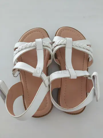 Shoexpress Flora Bella Girls’ Sandals – Used