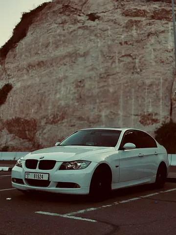 URGENT SELL!!!!! BMW 3-Series 320i 2008
