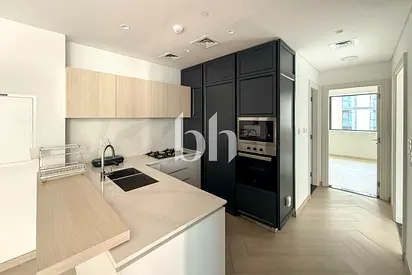 Contemporary | Family living | Partial RAK view