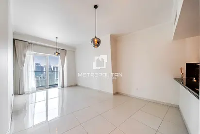Open Marina View | Spacious | Corner unit | 3 Beds