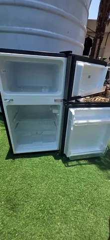 Compact Single Door Refrigerator with Freezer Compartment