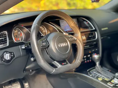 صورة 10 لـ 2014 AUDI RS5