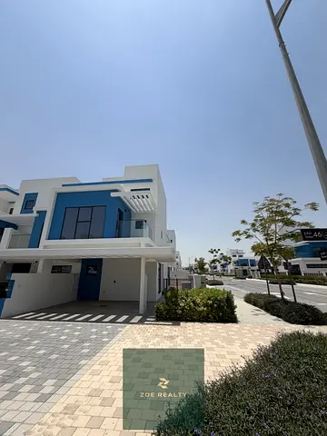 CORNER UNIT | READY TO MOVE | LUXURY LIVING