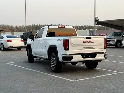 GMC سييرا AT4 خليجي صبغ وكالة ومالك اول من الوكالة فول اوبشن قمة في النظافة-1