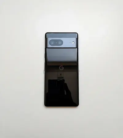 Google Pixel 7 (128GB) – Obsidian – AED 650