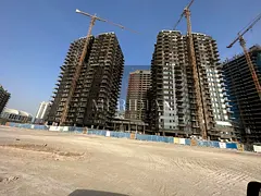 1BR Apartment | Limelight Twin Towers | Marina &amp; City Views