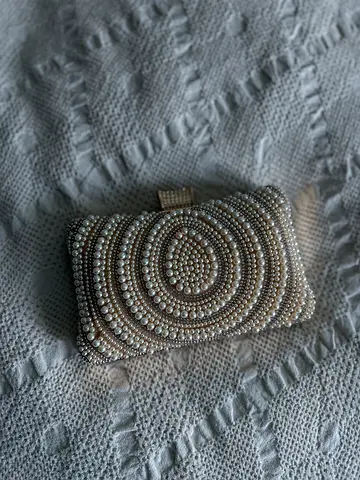 Elegant Pearl Beaded Clutch Bag