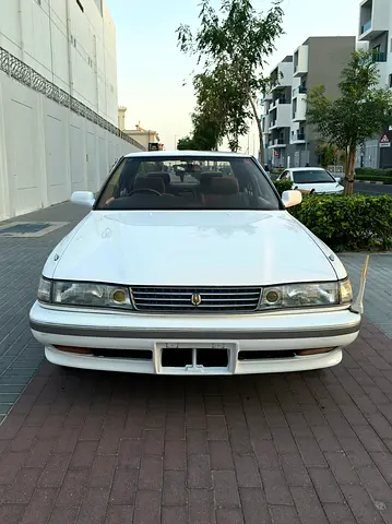 1990 Toyota CROWN 照片 2