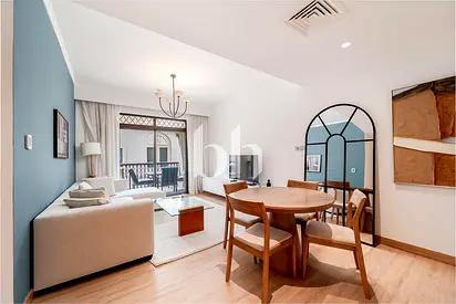 Up to 6 cheques | Upgraded | Furnished | 1 Parking