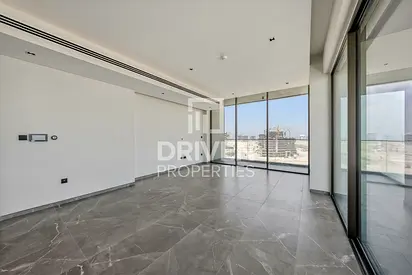 Waterfront Living | High Floor | Attractive Price