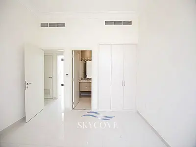 Huge 3BR+Maid | Closed Kitchen | Well-Maintained
