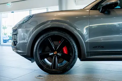 2025 Porsche CAYENNE 缩略图 20