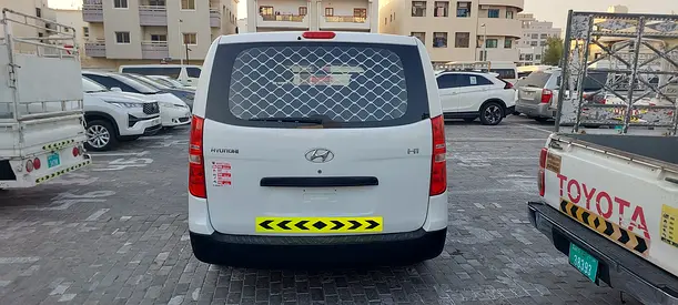 صورة 2 لـ 2015 Hyundai H1