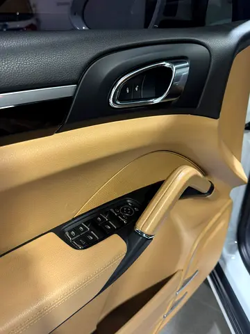 2016 Porsche CAYENNE 缩略图 20