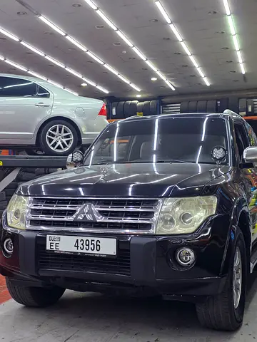 Mitsubishi Pajero GLS 2011 GCC Specs