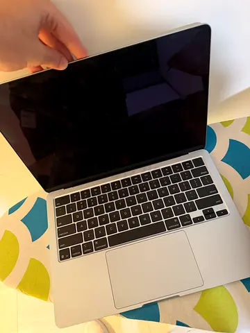 Apple macbook air
