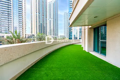SPACIOUS 2 BEDROOM WITH HUGE TERRACE