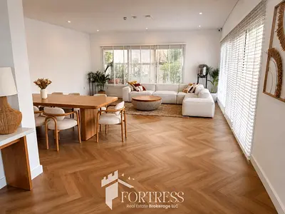 LUXURY VILLA | PRIME LOCATION | VACANT