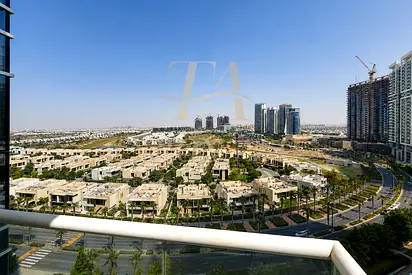 BRIGHT & SPACIOUS | LARGE BALCONY | 2 BEDROOM