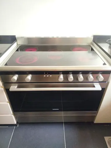 Siemens Electric Ceramic cooker 90x60cm with oven Excellent Condition