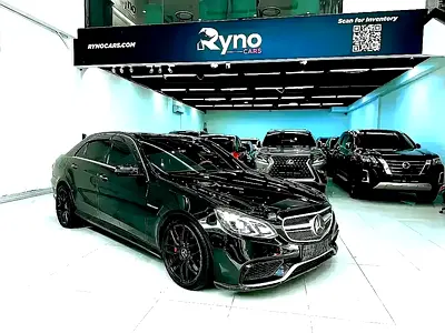 2010 Mercedes-Benz E 63 AMG 6.3L V8 // Cash / Credit Card