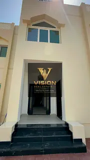Spacious 6-Bedroom Villa for Rent with Large Private Courtyard