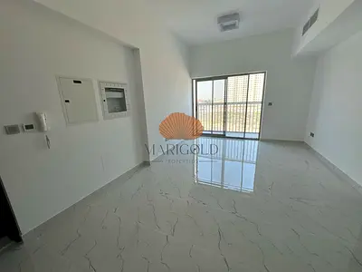 INVESTMENT OPPORTUNITY I READY TO MOVE I BALCONY