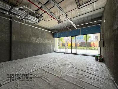 F and B / Lagoon Facing / Mid unit / Shell and Core