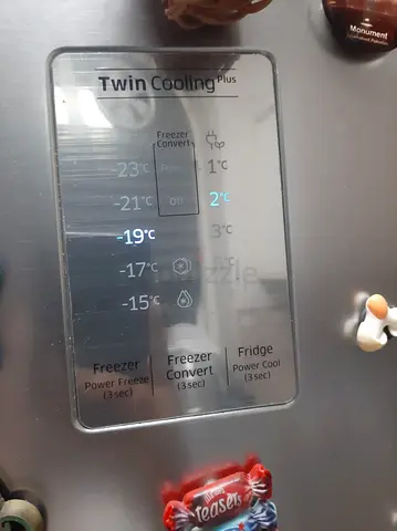 Samsung Twin Cooling Plus Refrigerator - Stainless Steel Door (Used) Good Condition Full Size Urgent