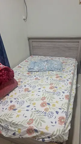 Bed with mattress (Danube)