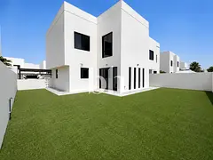 Single Row 3BR | Exclusive | Landscaped