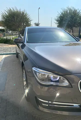 2013 BMW 7-SERIES 缩略图 2