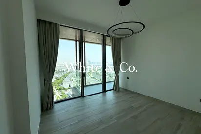 VACANT | LUXURY LIVING | MAKE AN OFFER