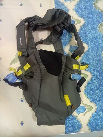 Ergonomic Front Baby Carrier / Baby Sling - Gray, good condition
