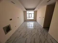 Second occupant - Card access system - Open panoramic view - Master bedrooms - Modern finishes - Eas