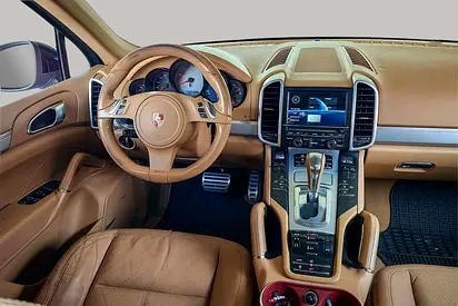 صورة 10 لـ 2011 Porsche CAYENNE