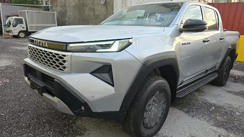 Toyota Hilux E 2.8L 2026 MT New Shape 360 Camera GCC Diesel Silver (Export Only)