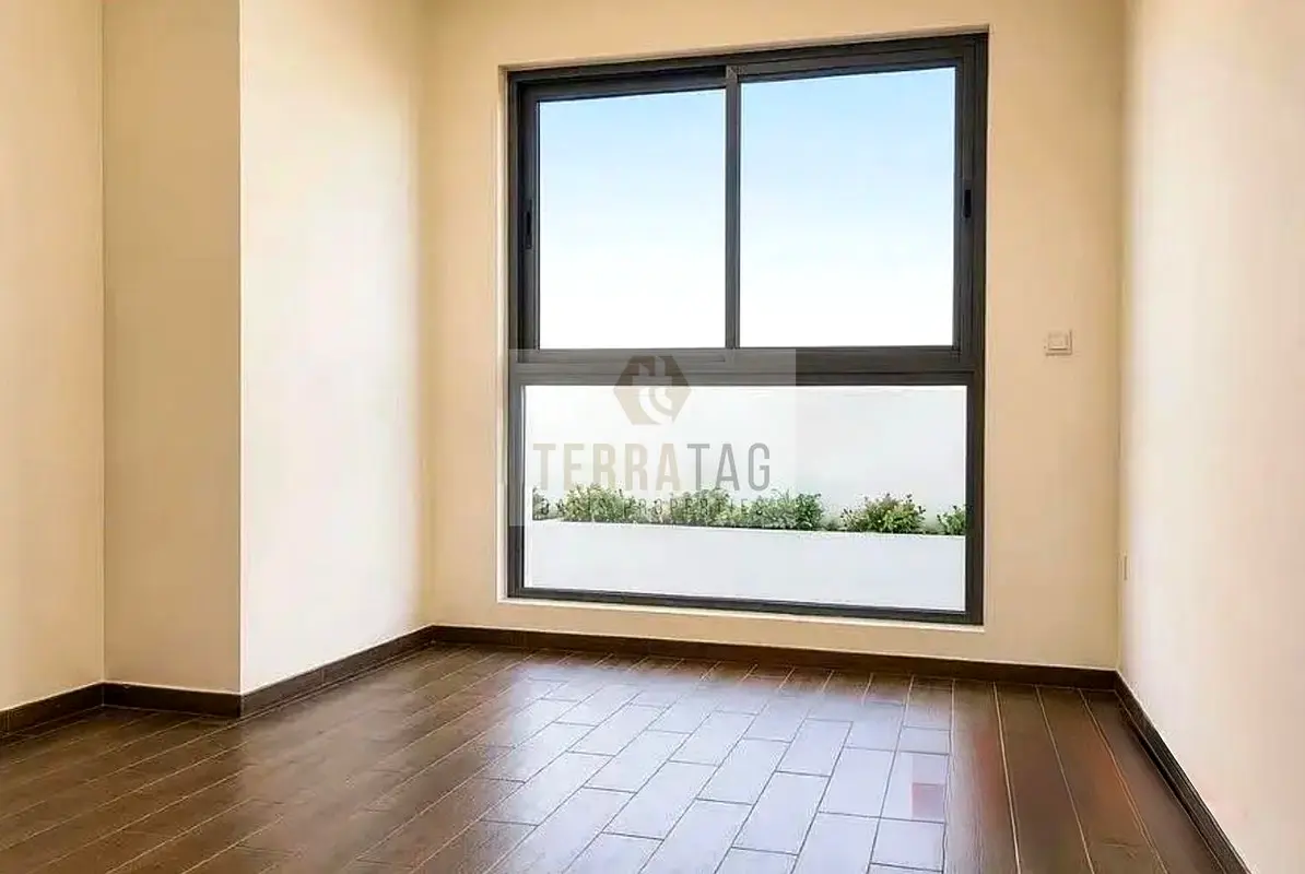 2BHK | Vacant | Near Metro | Chiller Free