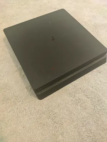 Sony PlayStation 4 Slim console - used, good condition