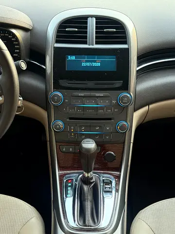 2013 Chevrolet MALIBU photo 11