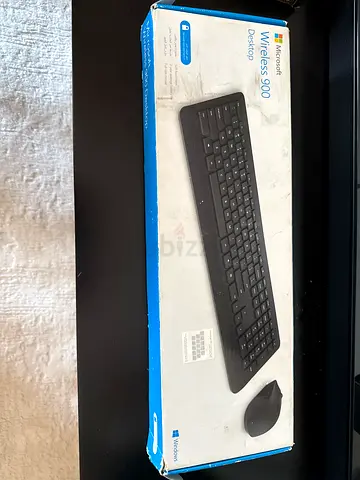 Microsoft Wireless 900 Desktop  New