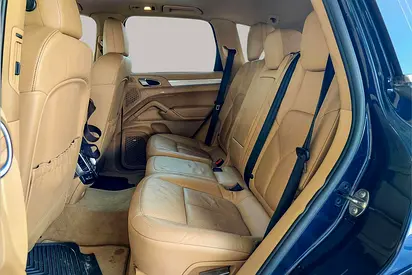 2011 Porsche CAYENNE — миниатюра 12