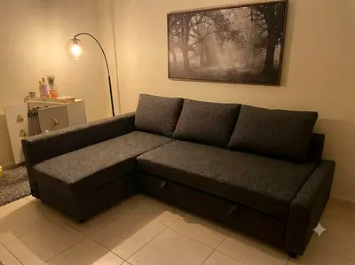 Spacious Sleeping Surface: Provides a comfortable sleeping area for overnight guests. Approx. Sleepi