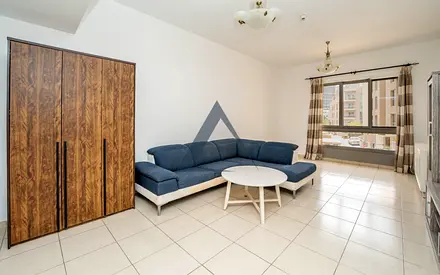 Well-Maintained Studio | Prime Location | Ready to Move