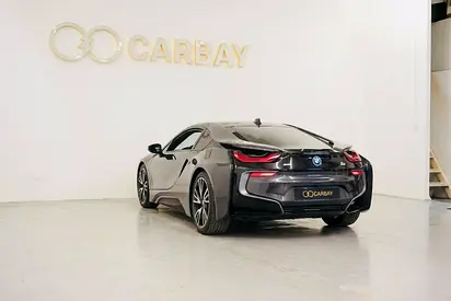 صورة 7 لـ 2014 BMW I8