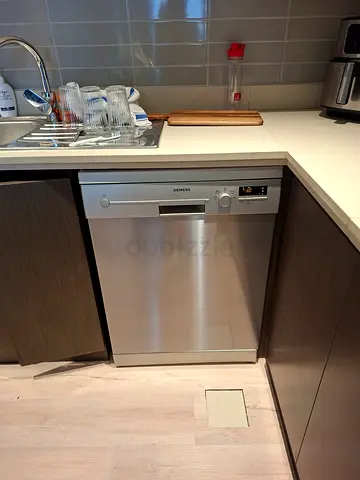 Siemens Dishwasher urgent for sale like new conditio